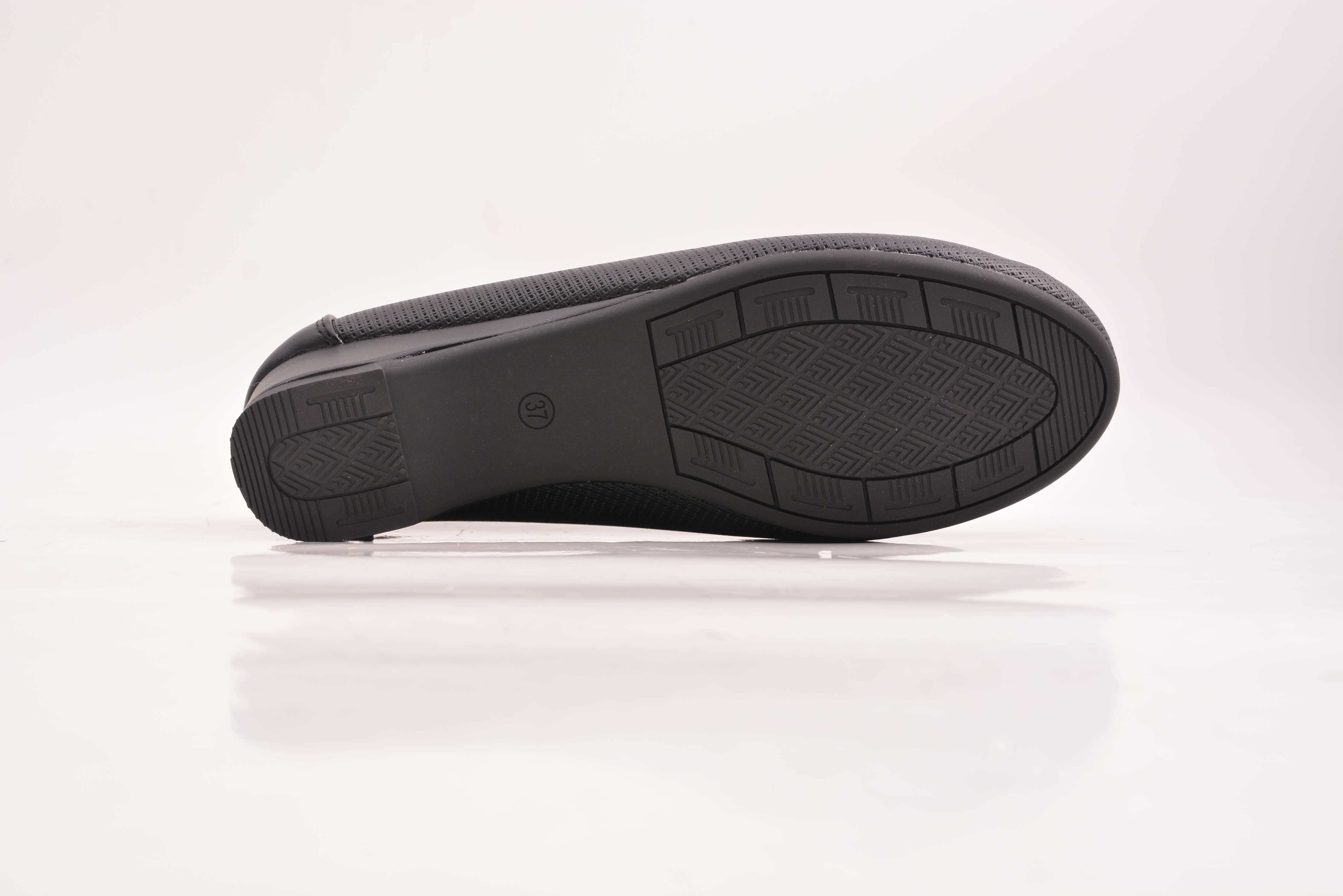 Elegant Textured Platform Wedge Loafers for Ladies.