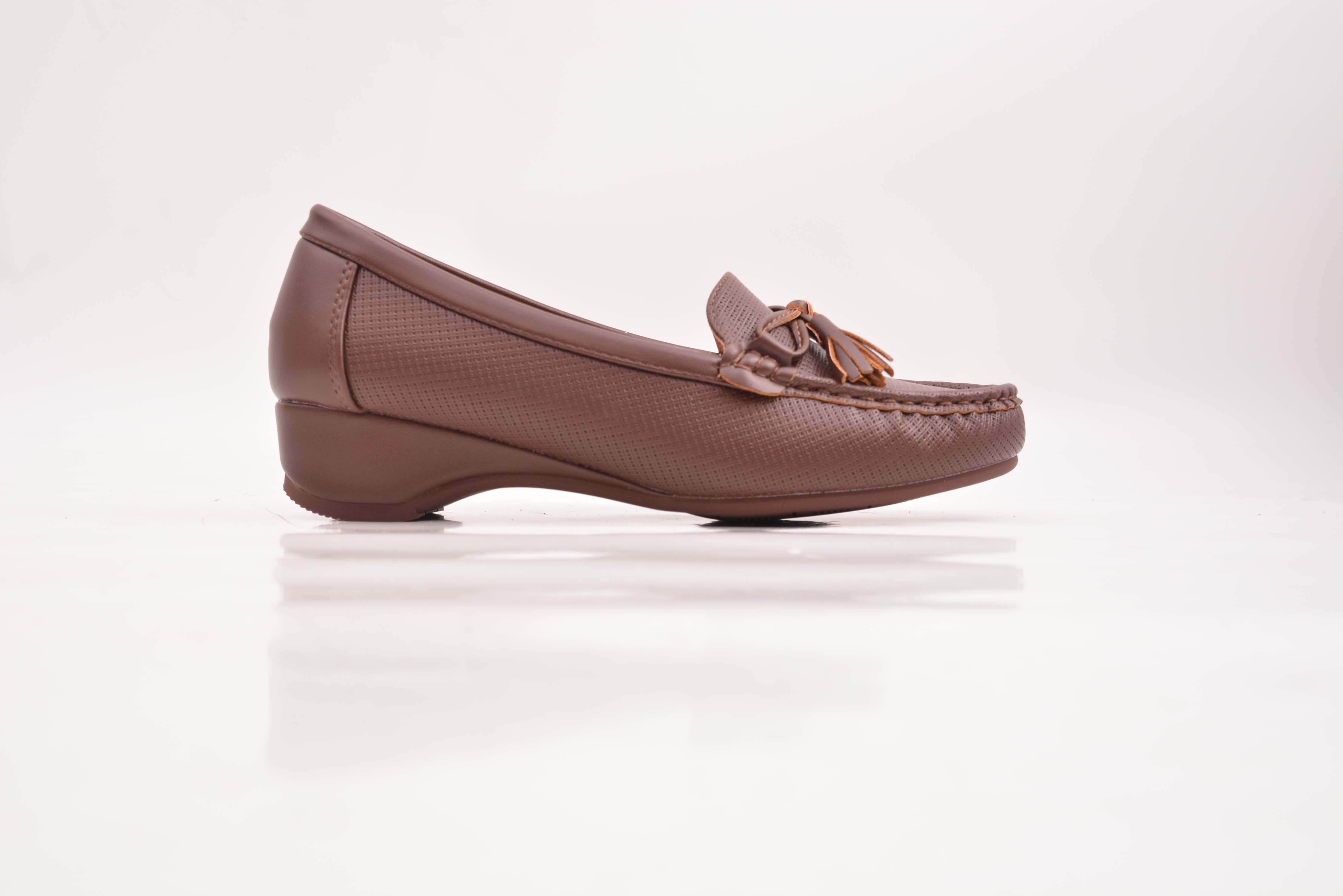 Elegant Textured Platform Wedge Loafers for Ladies.