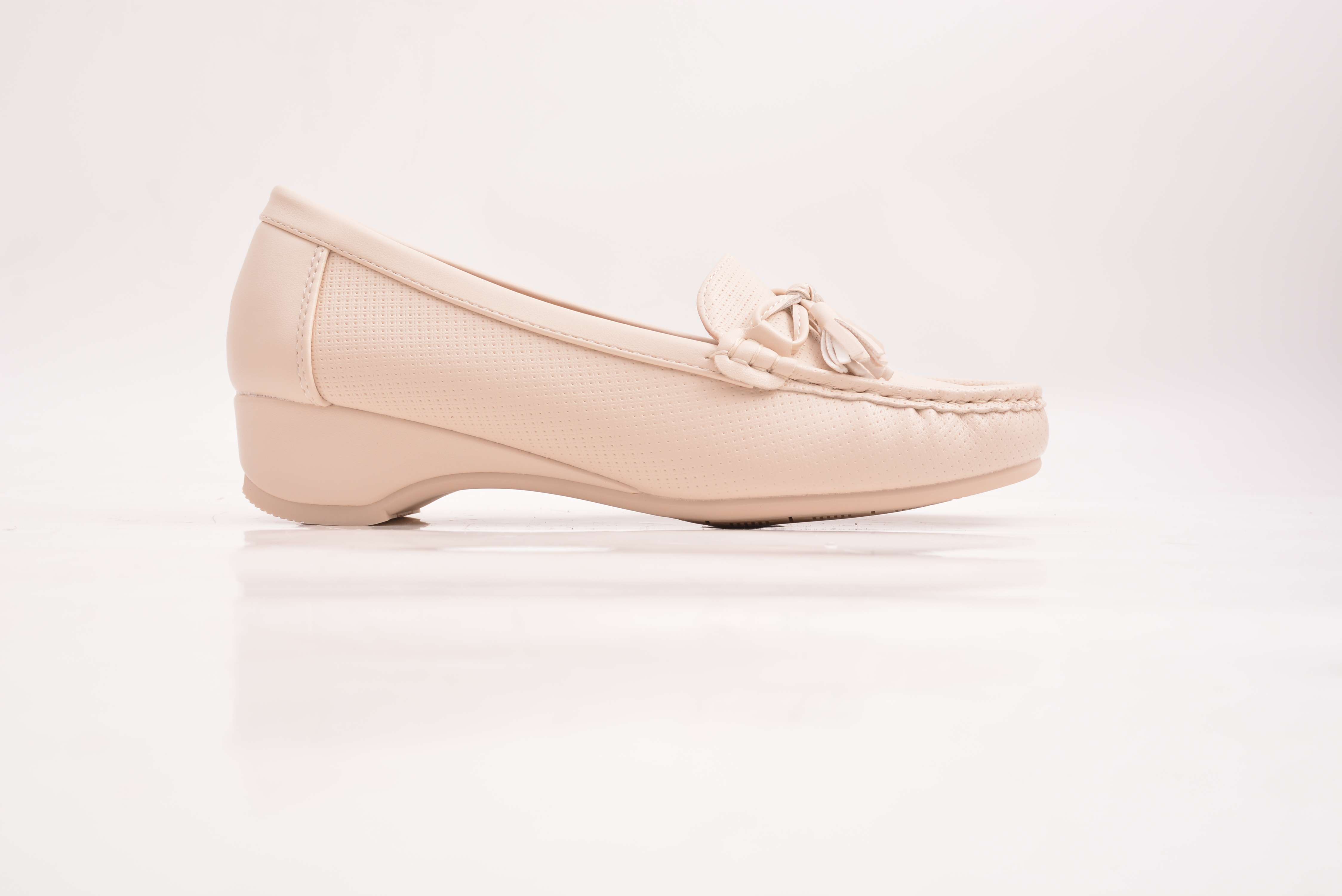 Elegant Textured Platform Wedge Loafers for Ladies.