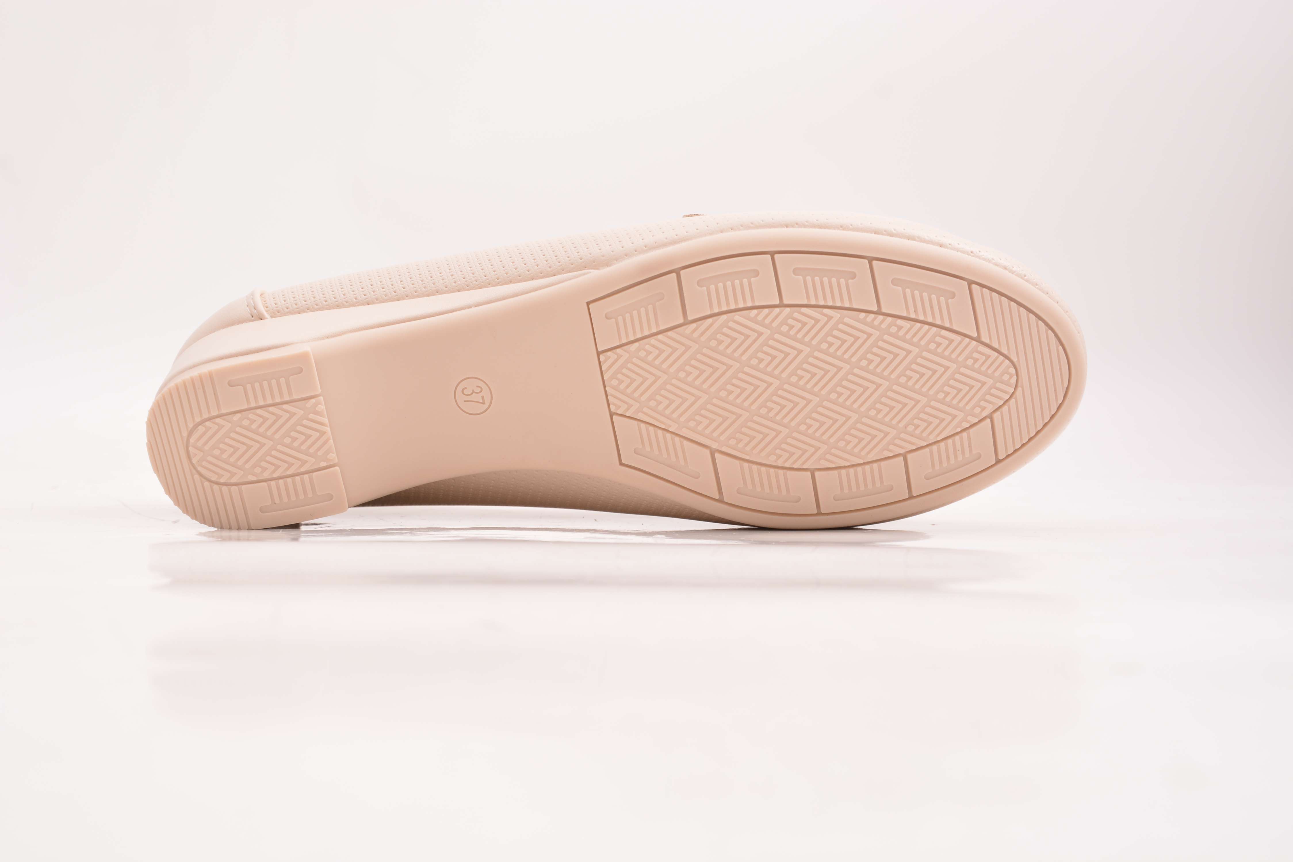 Elegant Textured Platform Wedge Loafers for Ladies.