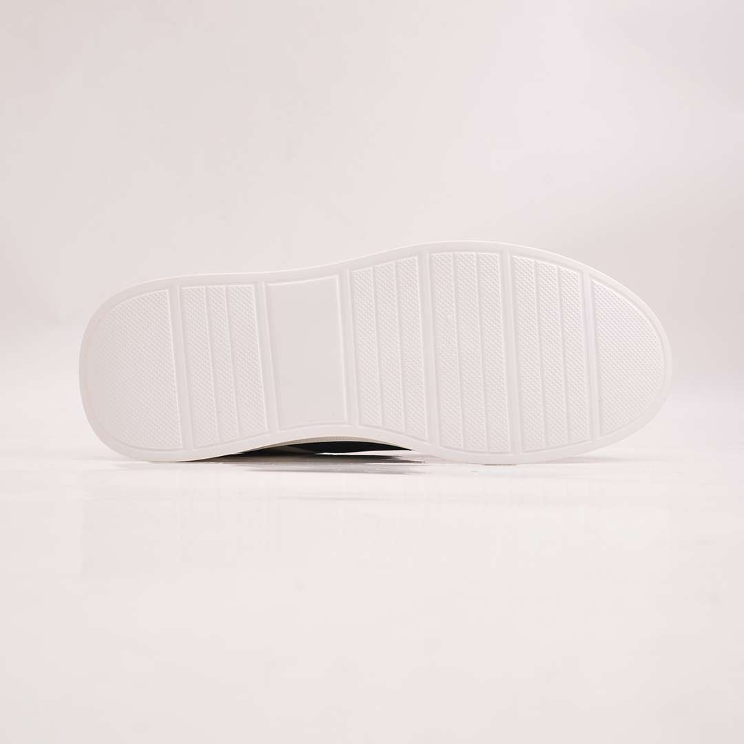 STYLISH PREMIUM SNEAKER