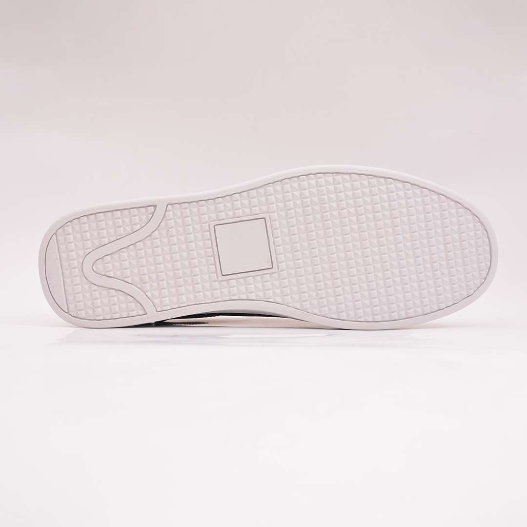 STYLISH PREMIUM SNEAKER