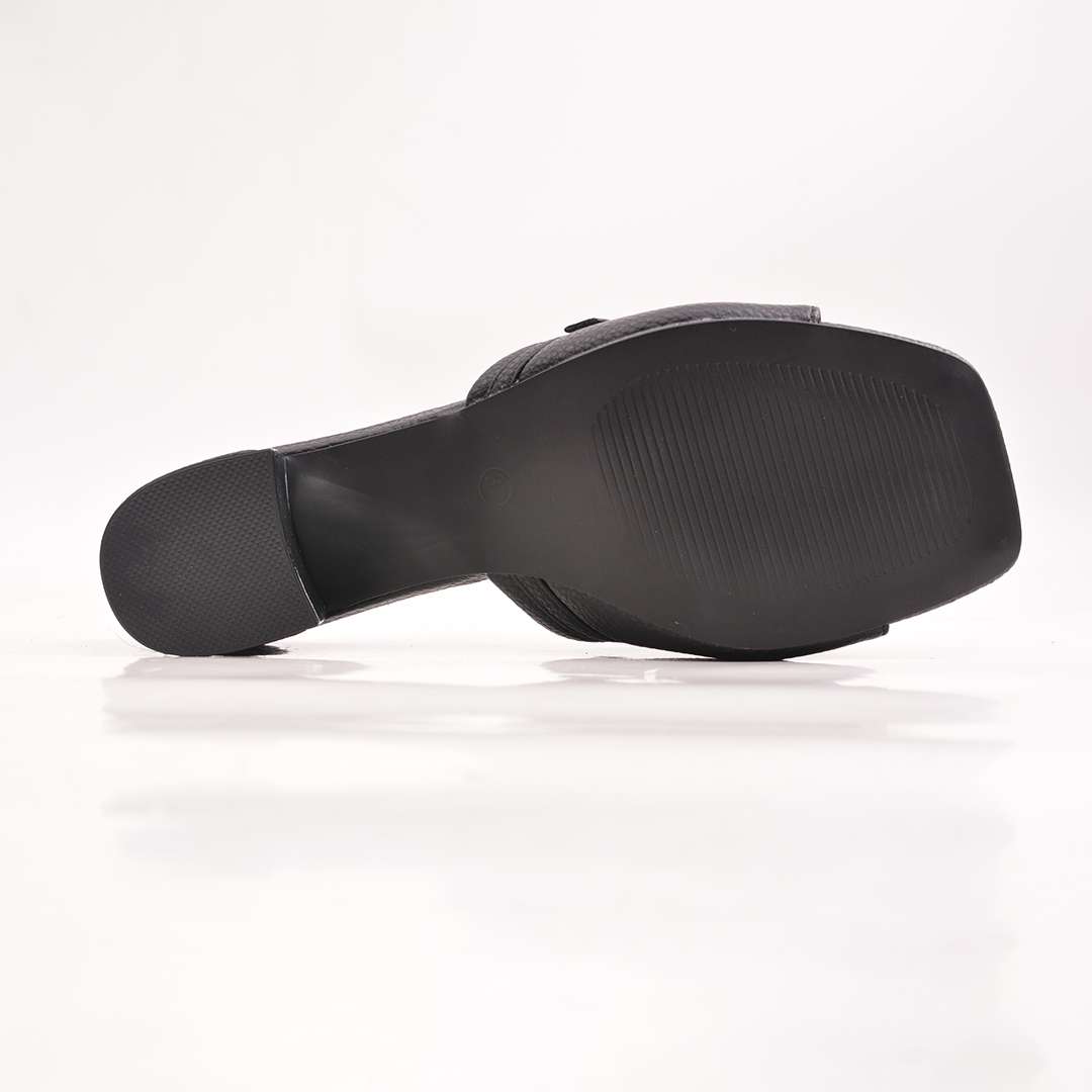 EXCLUSIVE STYLISH HEELS