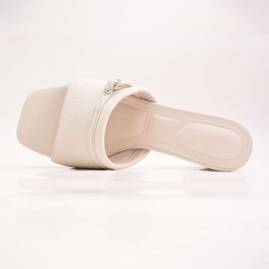 EXCLUSIVE STYLISH HEELS