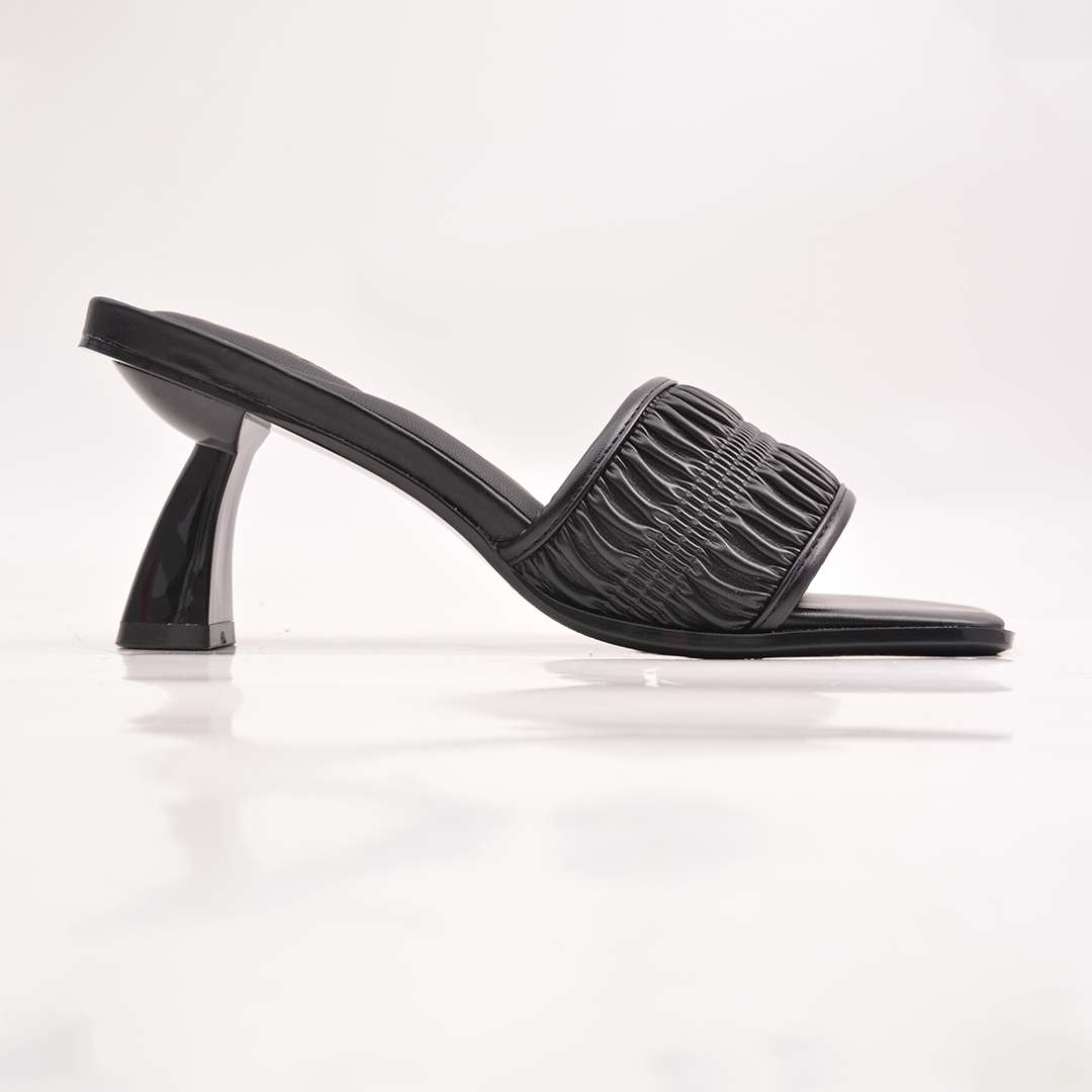 EXCLUSIVE STYLISH HEELS
