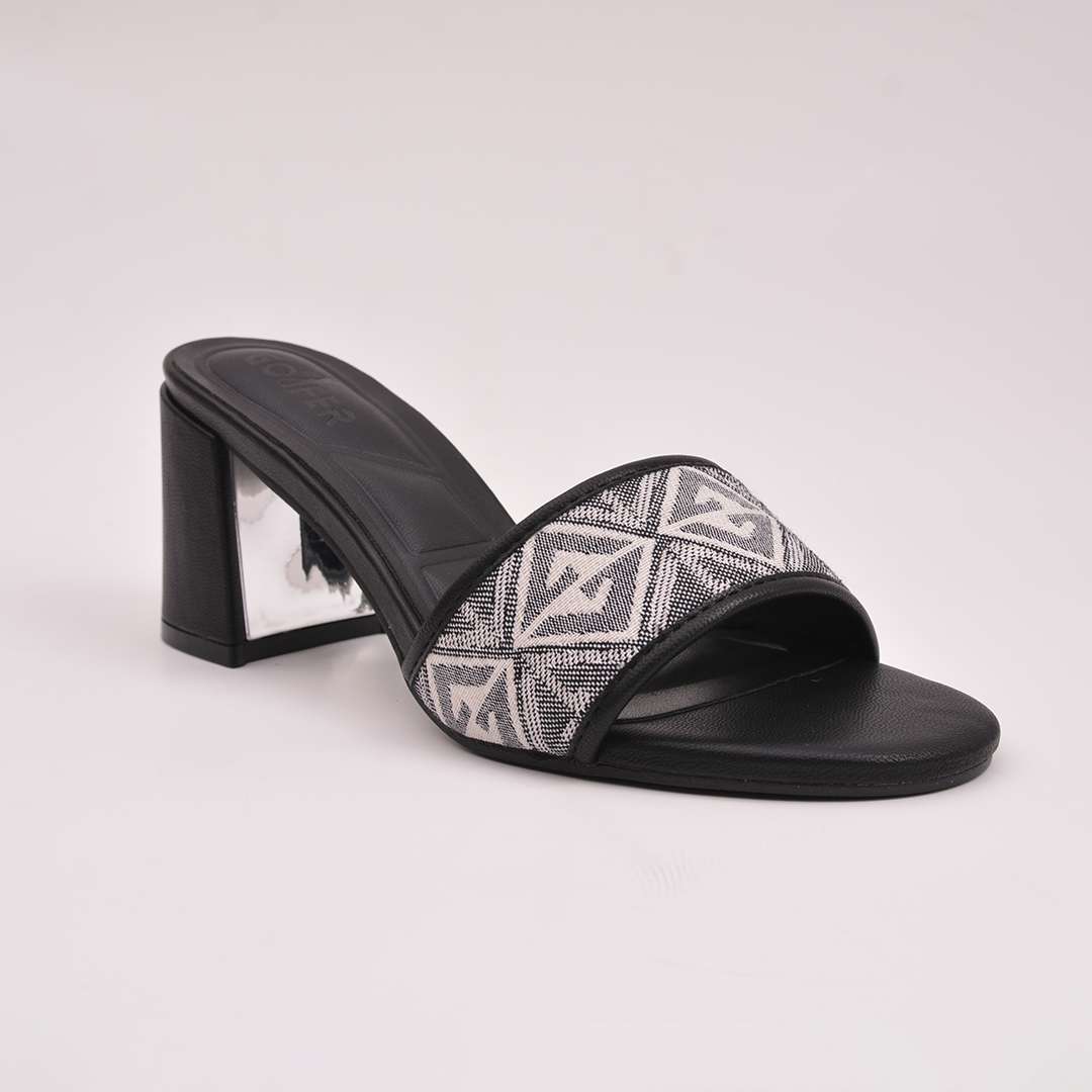 EXCLUSIVE STYLISH HEELS