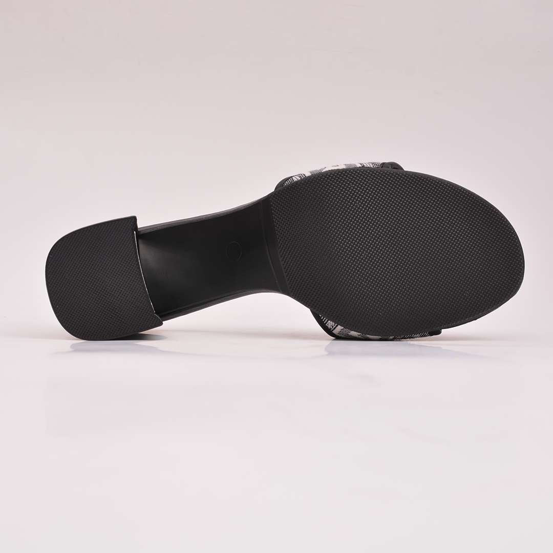 EXCLUSIVE STYLISH HEELS