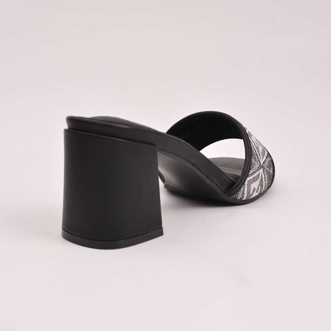EXCLUSIVE STYLISH HEELS
