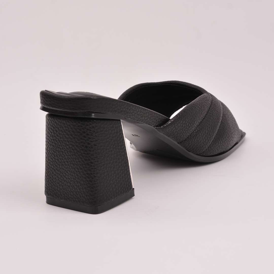 EXCLUSIVE STYLISH HEELS