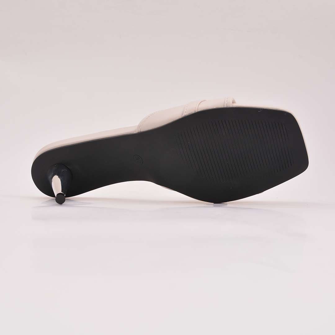 EXCLUSIVE STYLISH HEELS