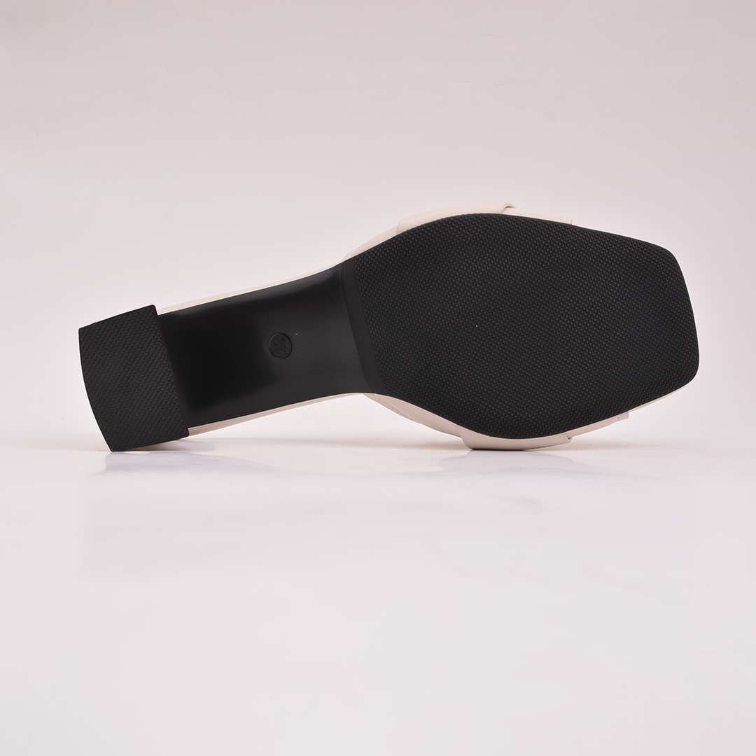 EXCLUSIVE STYLISH HEELS