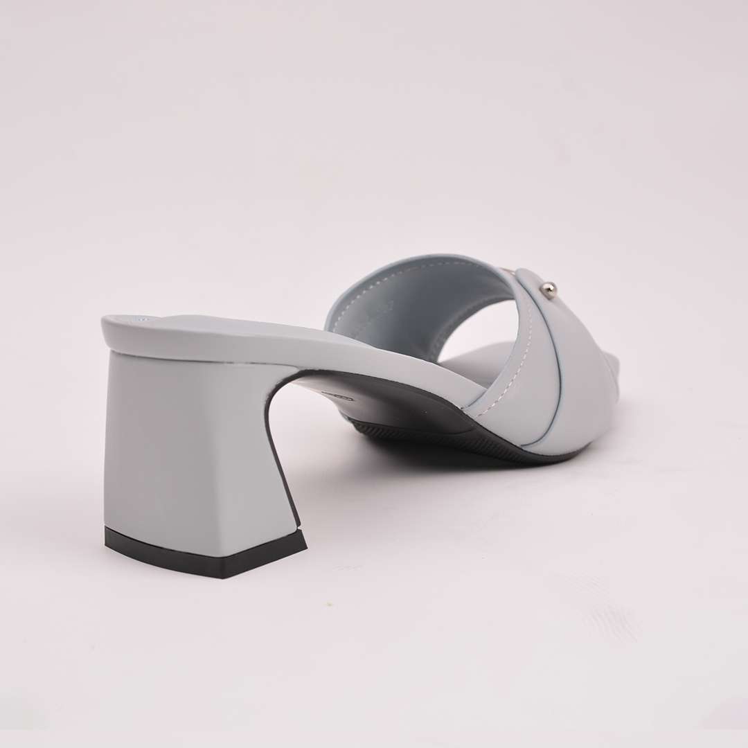 EXCLUSIVE STYLISH HEELS