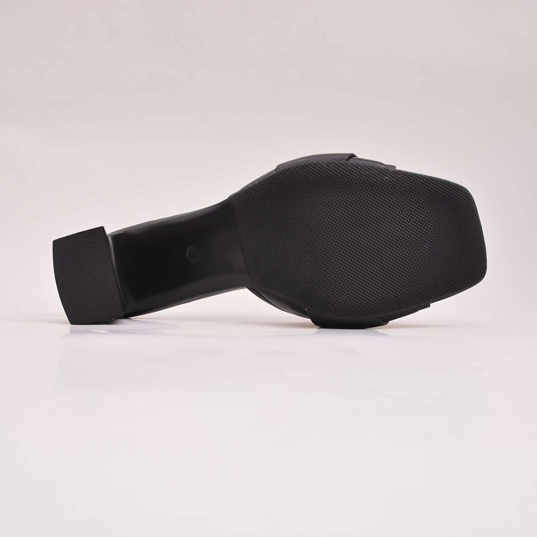 EXCLUSIVE STYLISH HEELS