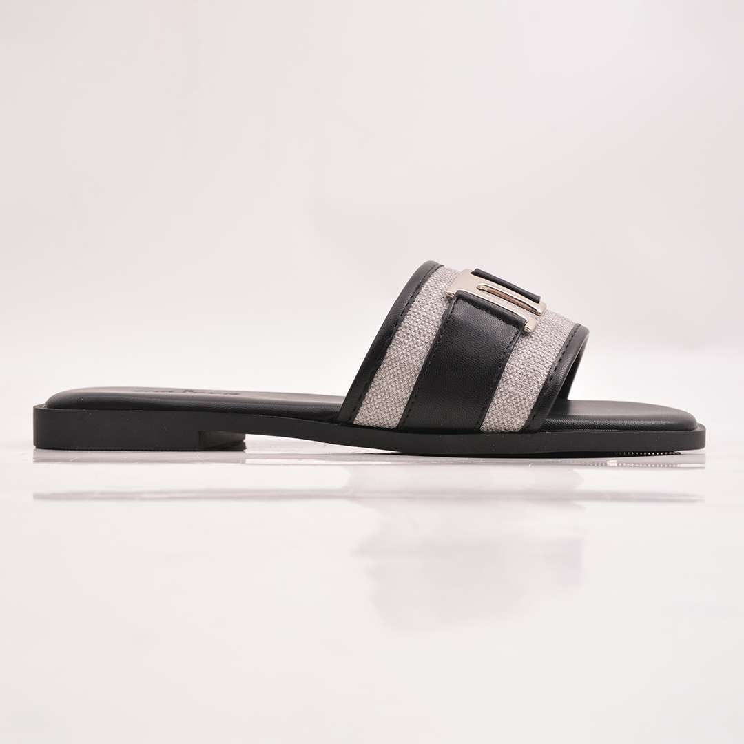 CASUAL FASHIONABLE FLAT SANDLE
