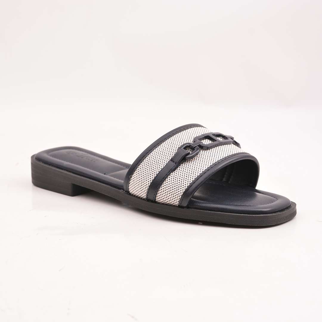 CASUAL FASHIONABLE FLAT SANDLE